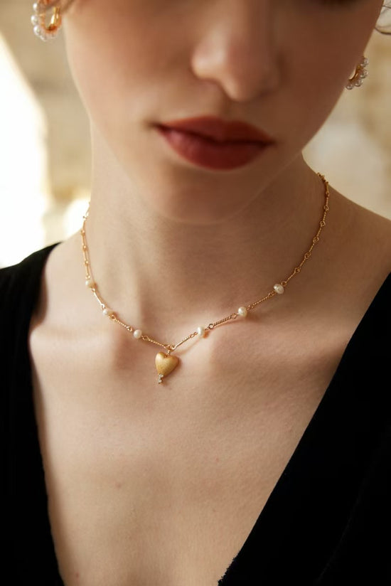 Classic Love S925 Silver Simple Natural Pearl Frosted Pendant Necklace